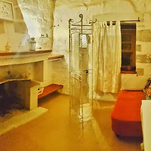 3* Oda ve Kahvaltı Lilyum - Taş Ev